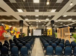 Espaço para até 250 pessoas